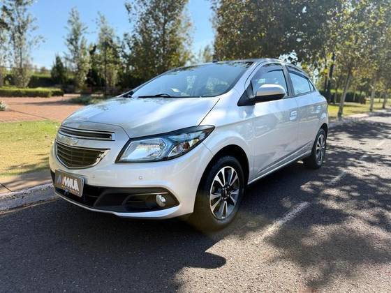 CHEVROLET ONIX 1.4 MPFI LTZ 8V FLEX 4P AUTOMÁTICO